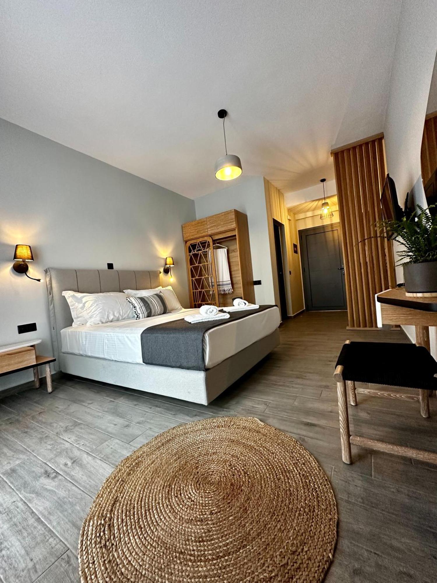 Thea Comfy Living Aparthotel Nea Vrasna Exterior photo